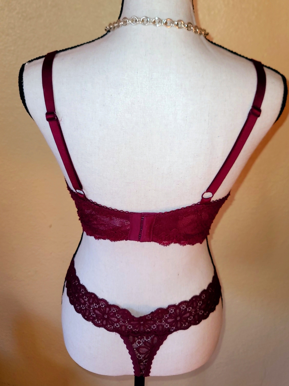 COMBO Victoria's Secret Dream Angels Lightly Lined Lace Demi Bra 34DDD Burgundy - Picture 2 of 7
